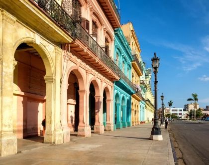 Cuba Libre - a cocktail of colours in Havana’s architecture